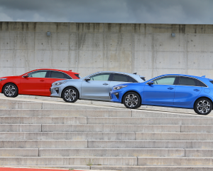 Kia Ceed group shot 1